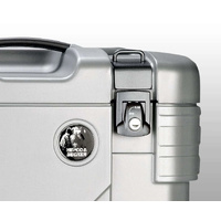 Luggage hook for GOBI side case lid
